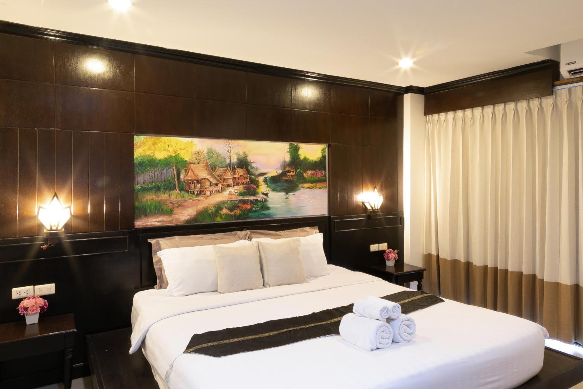 Best Venue Hotel Patong Exterior foto